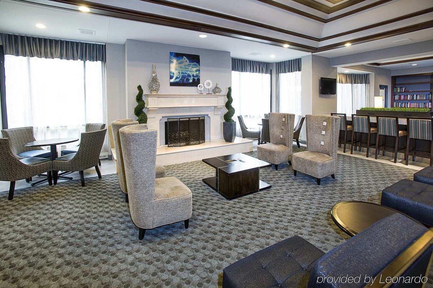 Doubletree By Hilton Hotel Detroit Novi Exterior photo