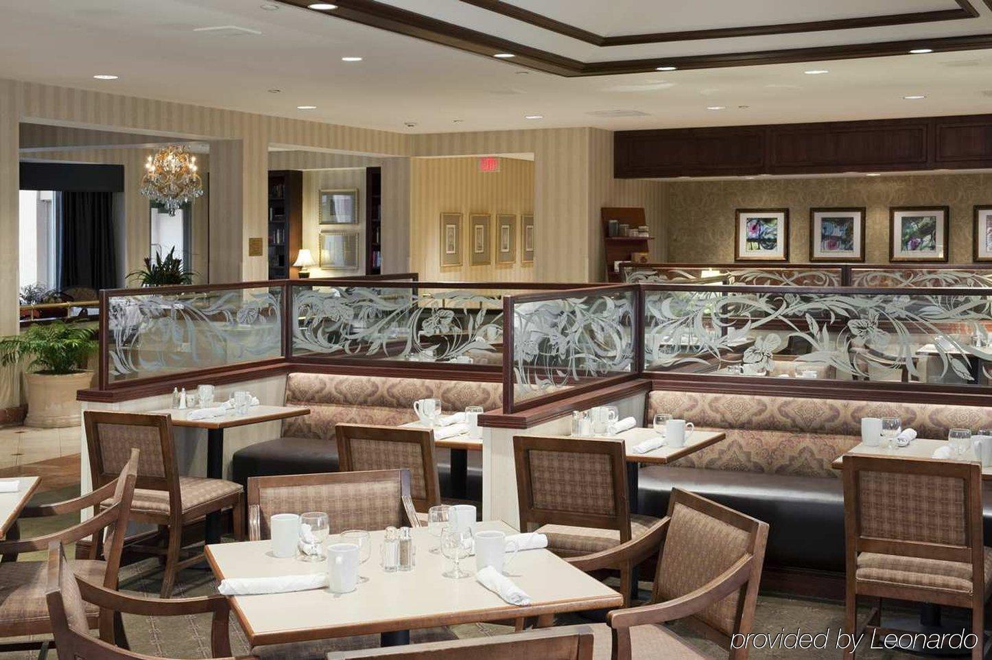 Doubletree By Hilton Hotel Detroit Novi Restaurant photo